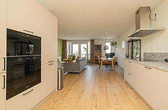 B.G.J. Berntzenstraat 41 
